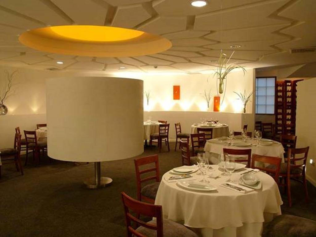Deville Hotel Panama City Restoran gambar