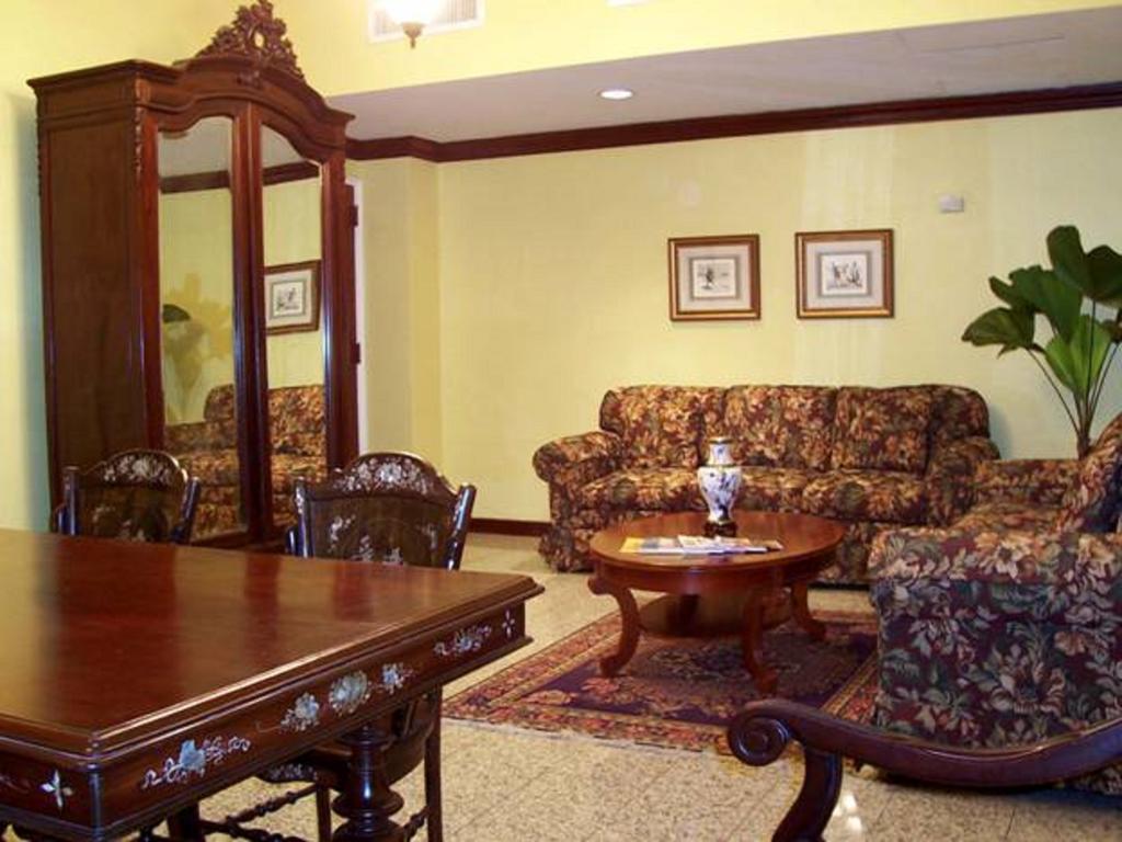 Deville Hotel Panama City Bilik gambar