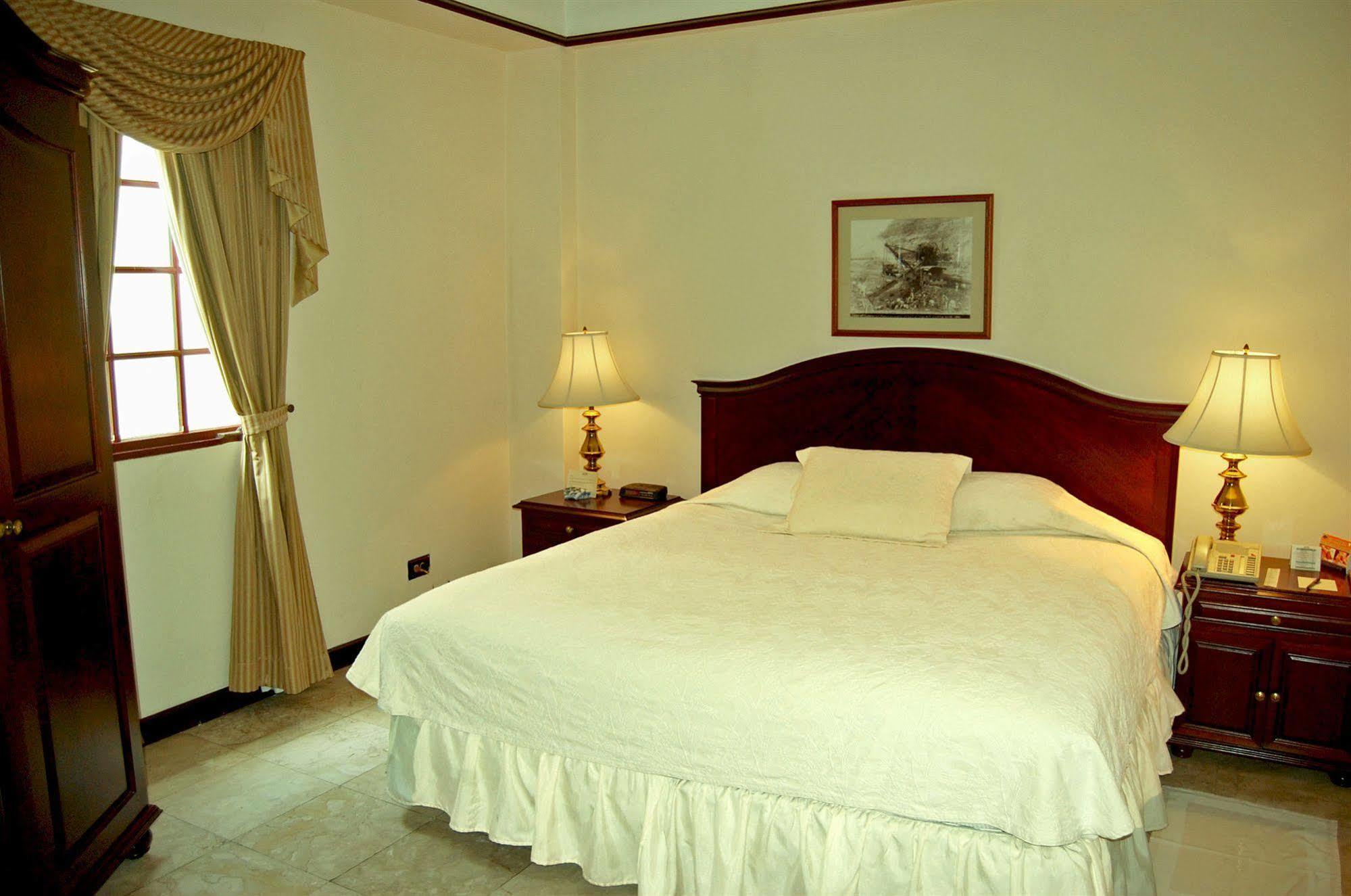 Deville Hotel Panama City Luaran gambar
