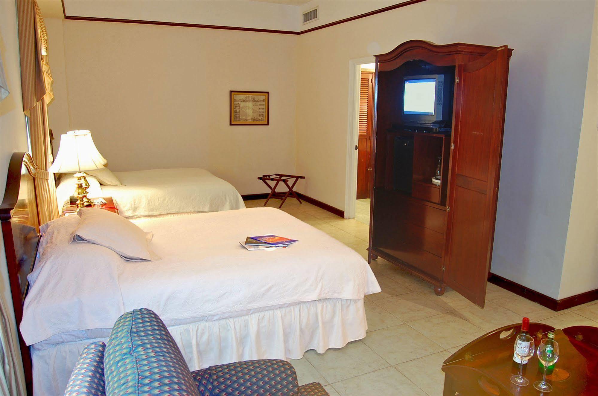 Deville Hotel Panama City Luaran gambar