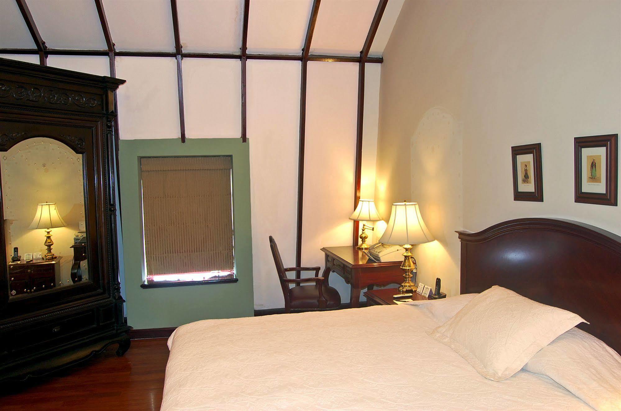 Deville Hotel Panama City Luaran gambar